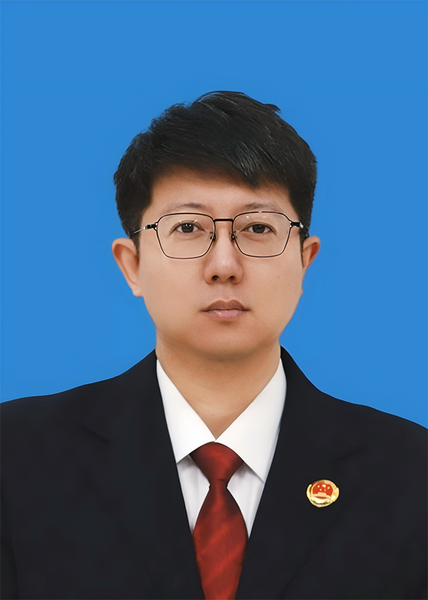 陈雷
