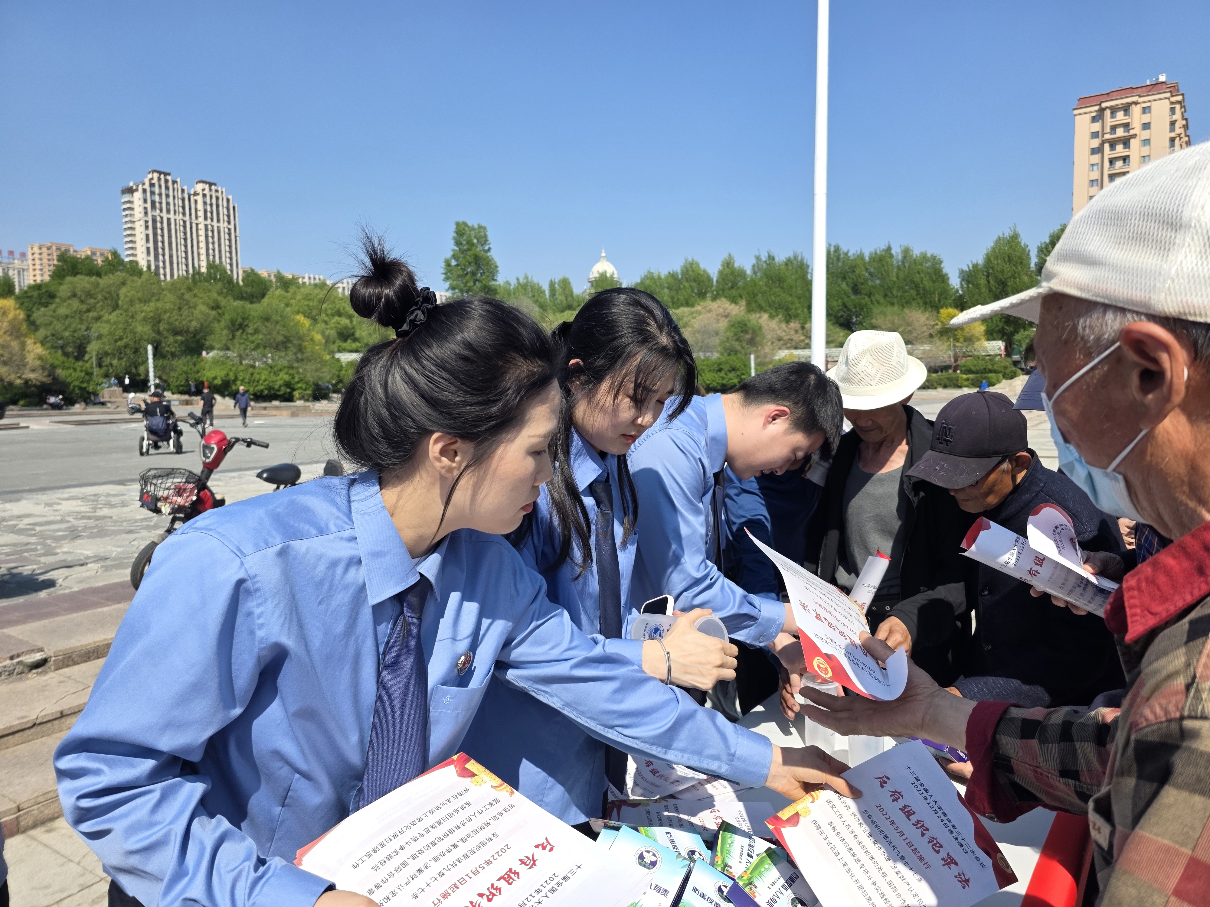 五常市人民检察院开展《反有组织犯罪法》专项普法宣传活动