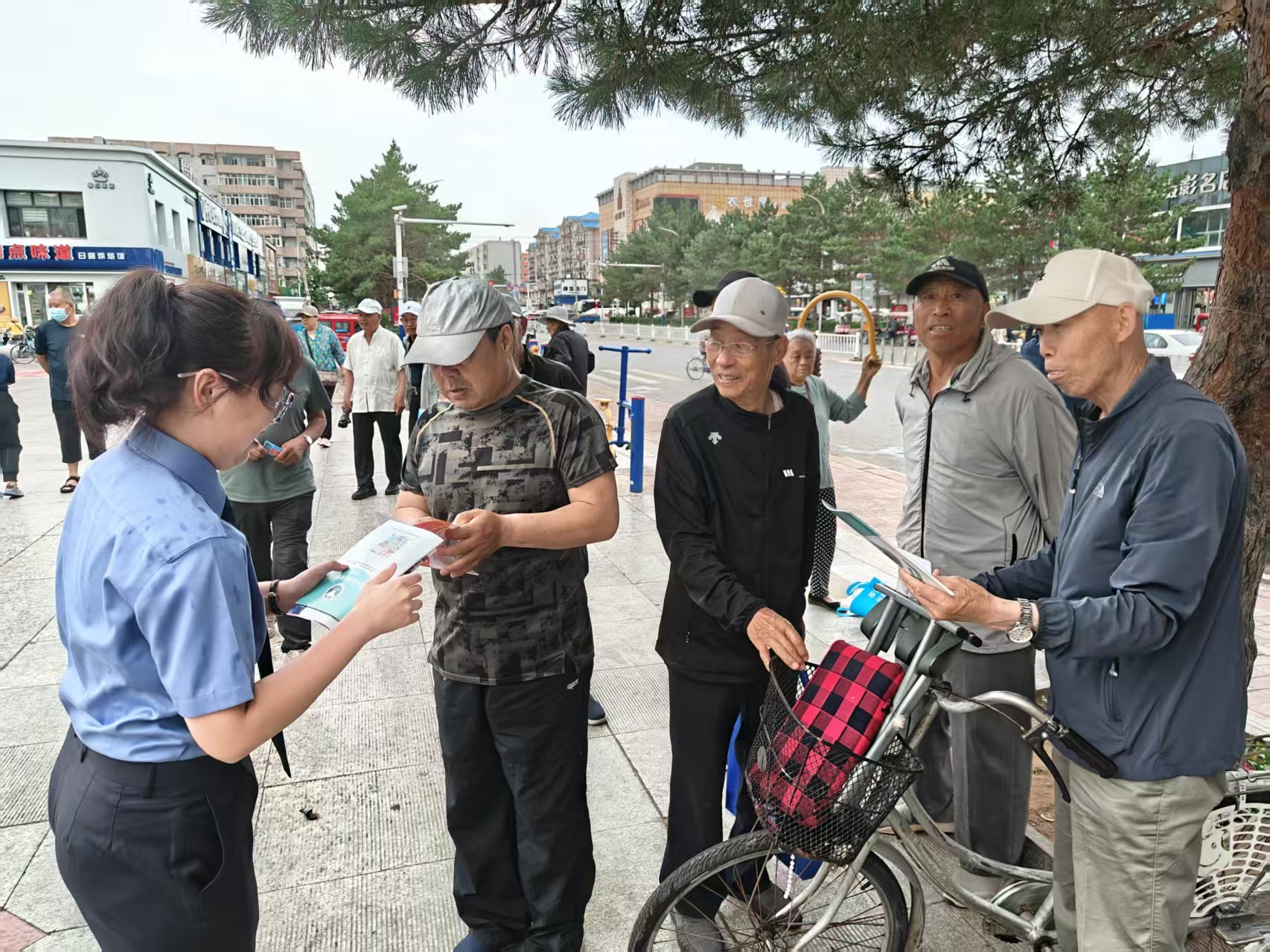 携手织密禁毒网 共护寄递安全线