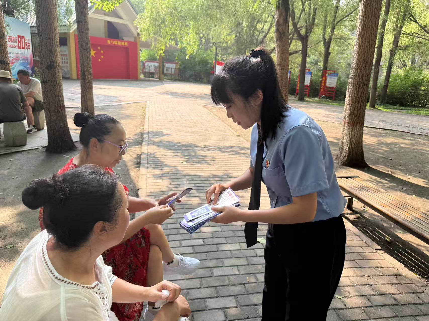 “检察蓝”守护“钱袋子” 反诈普法筑牢“防护堤”