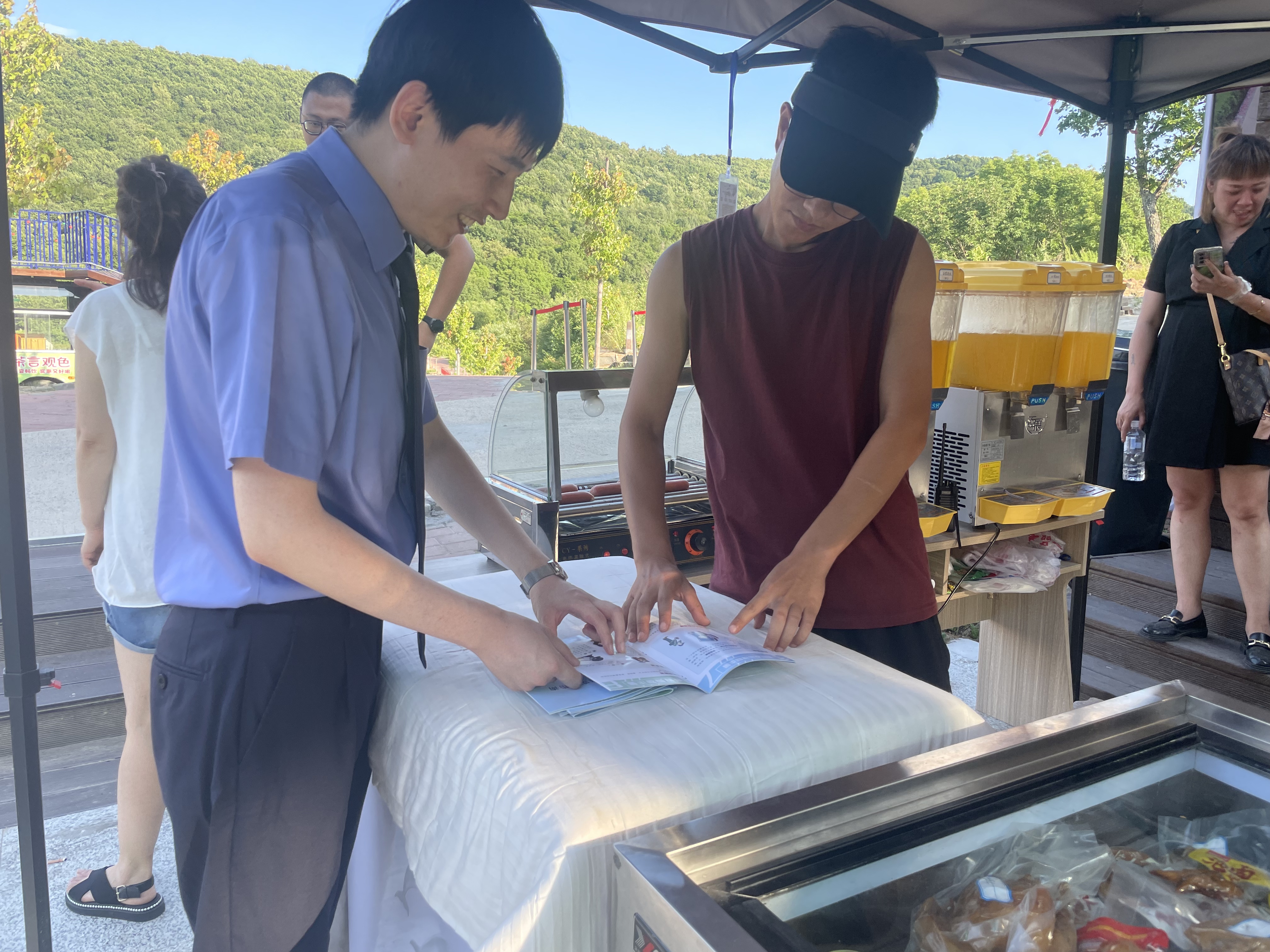 双桦：开展食品安全专项普法活动，护航林区旅游经济高质量发展
